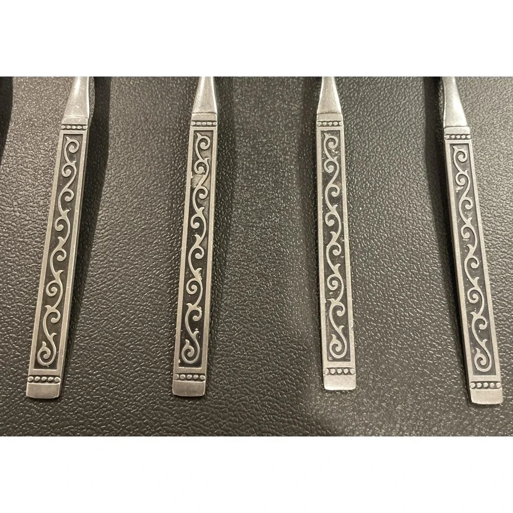 Oneida 1881 Roger Spanish Court 4 Salad 3 Dinner Forks Fork Stainless Vintage #2